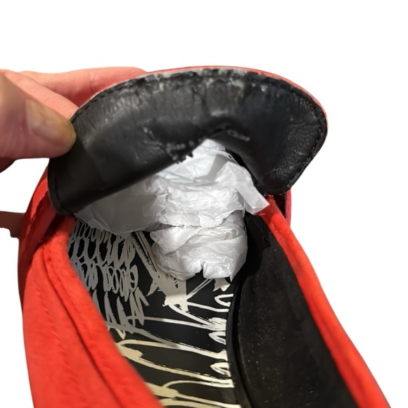 DOLCE VITA RED SUEDE SILVER CHAIN EMBELLISHMENT LOAFERS SZ 8 - Picture 10 of 11